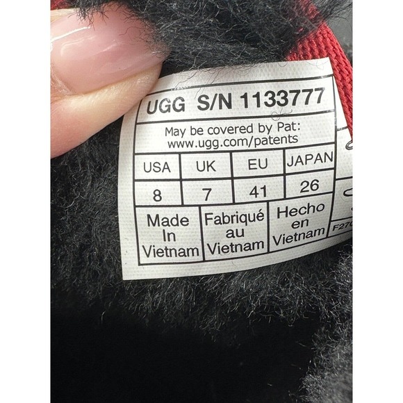 UGG Men’s Neumel Leather Shearling Low Chukka Ankle Boots (Black & red) Size 8 - Picture 11 of 12